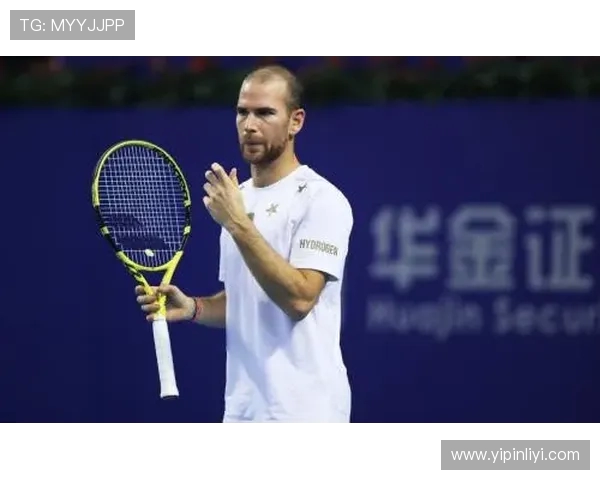 全国锦标赛特别报道:南京网球队拼搏历程与荣耀时刻的深度剖析